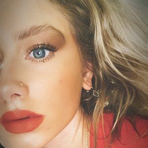 Meet your Posher, Kaila